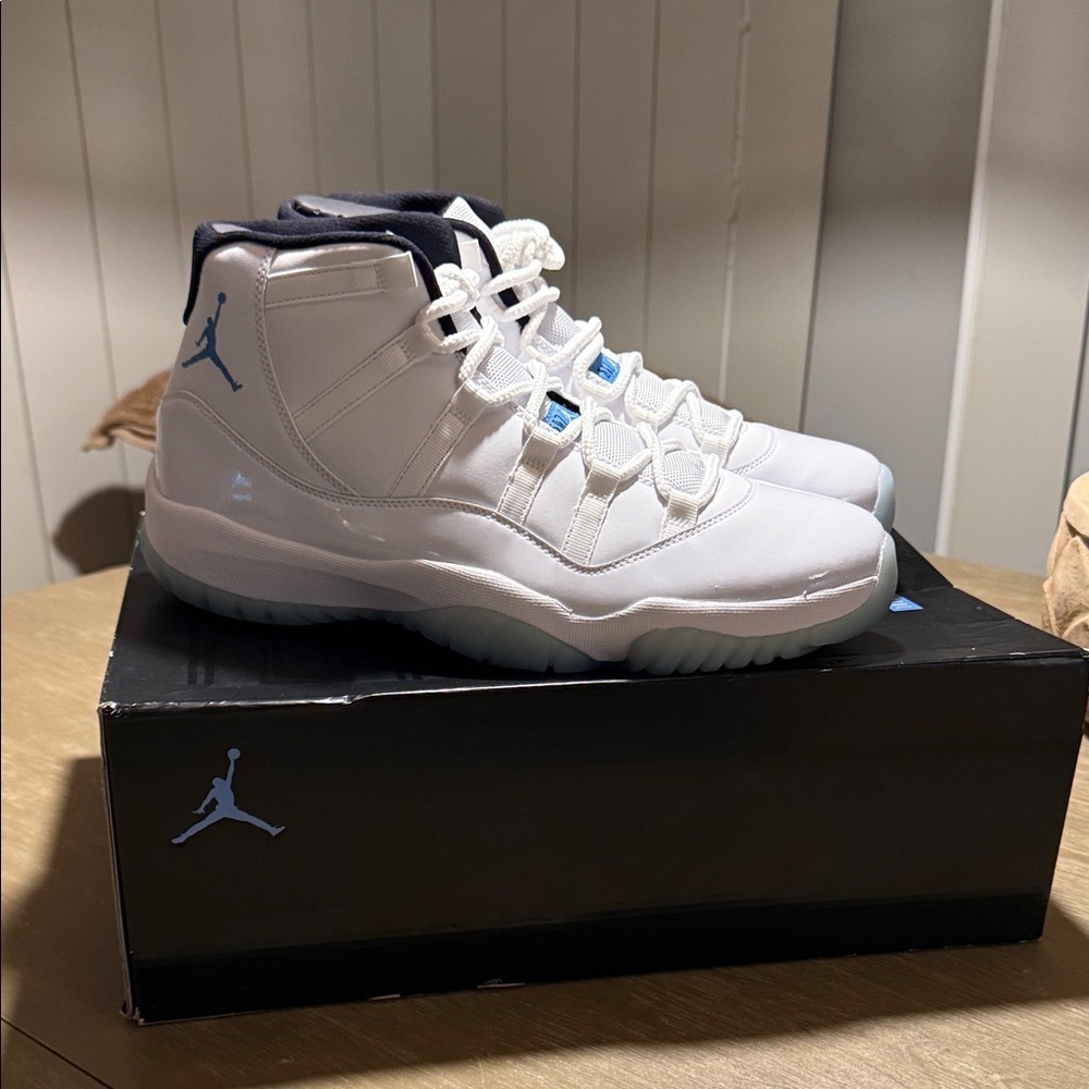 Brand New Jordan 11 Retro Legend Blue (2014 Release) - Picture 5 of 8
